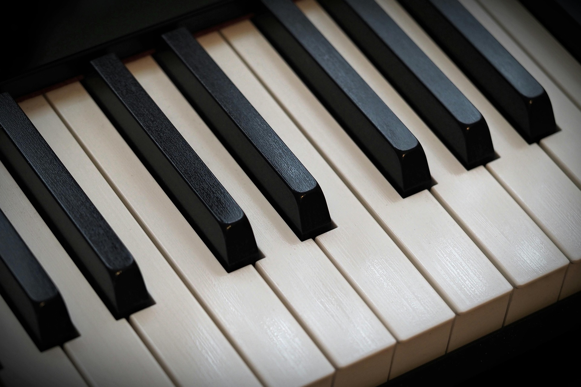 Symbolbild Piano_Copyright Ralf1403 auf Pixabay